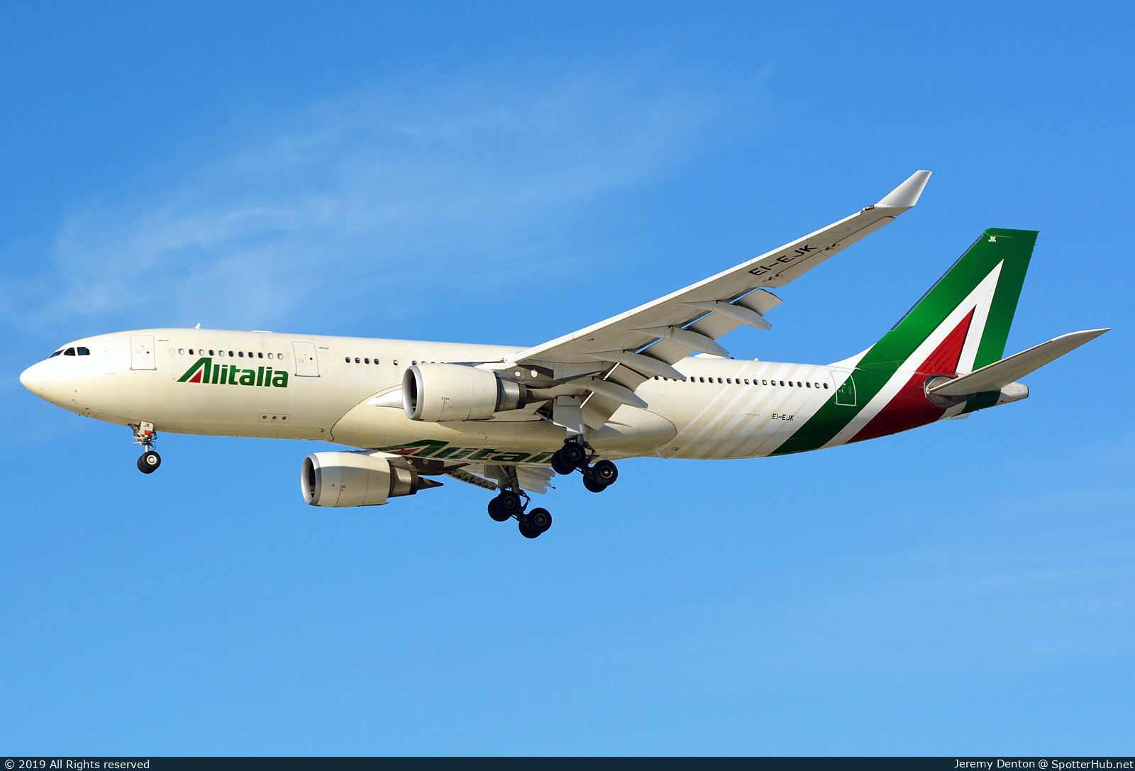 Photo of EI-EJK - Airbus A330-202 operated by Alitalia