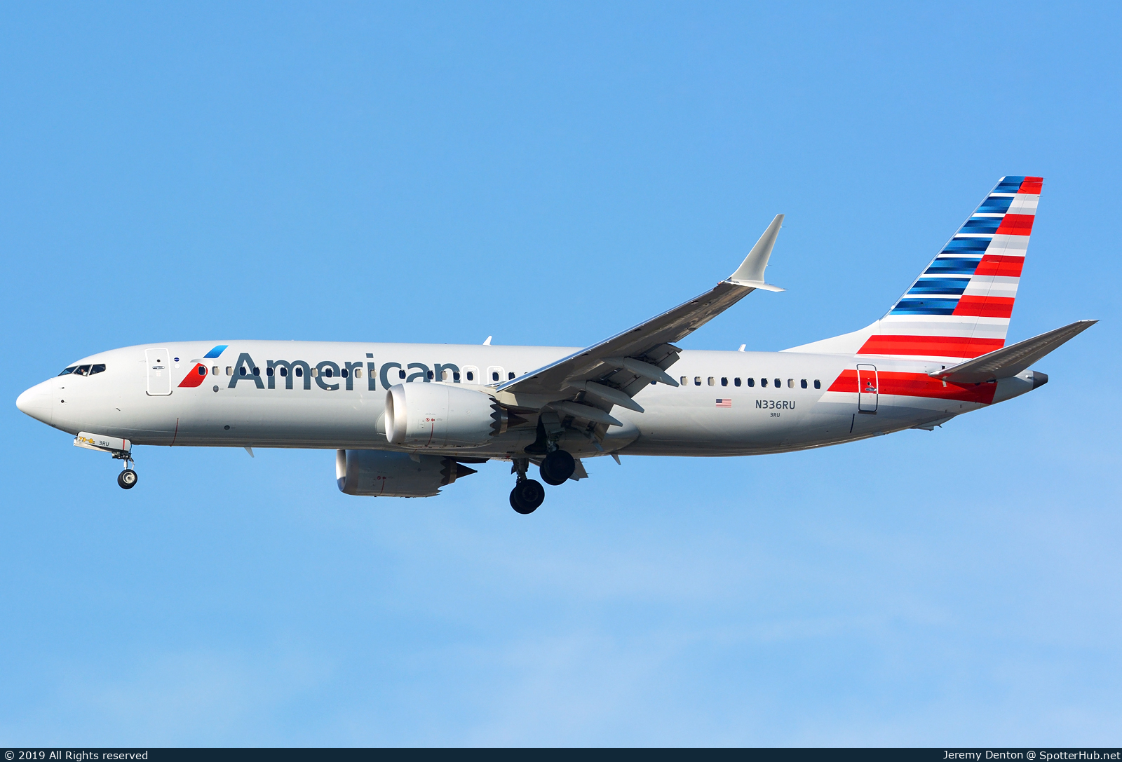 Photo of N336RU - Boeing 737 MAX 8 operated by American Airlines