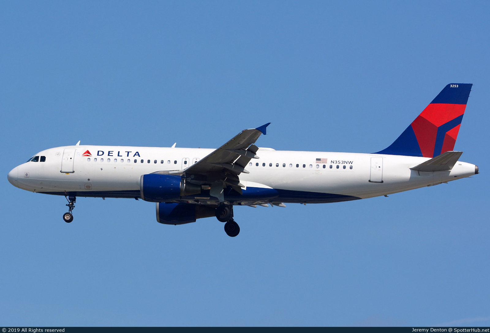 Photo of N353NW - Airbus A320-212 operated by Delta Air Lines