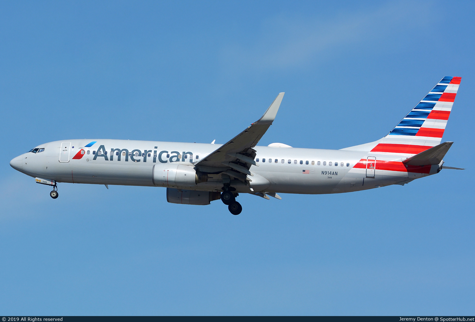 Photo of N914AN - Boeing 737-823 operated by American Airlines