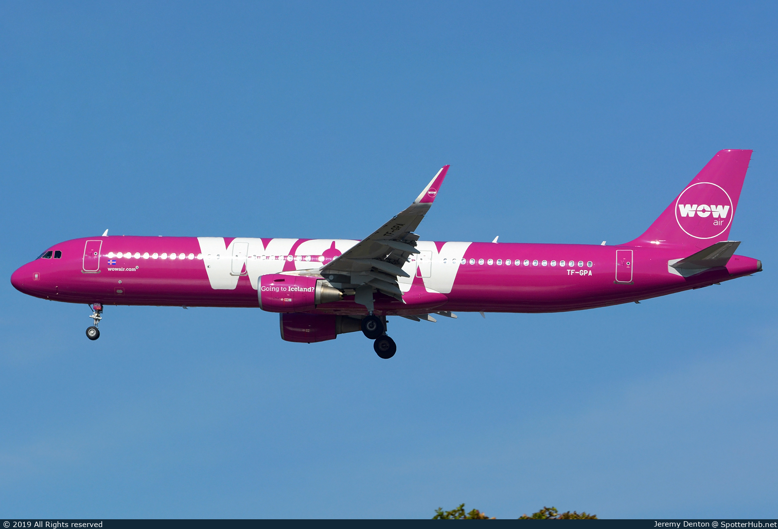 Photo of TF-GPA - Airbus A321-211 operated by WOW air