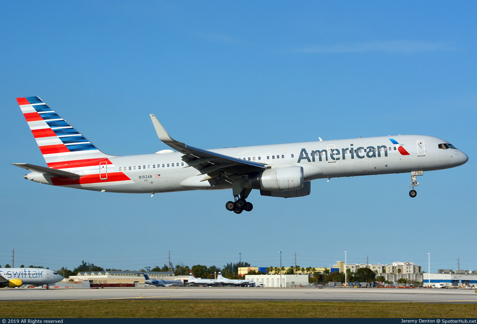 Photo of N192AN - Boeing 757-223 operated by American Airlines