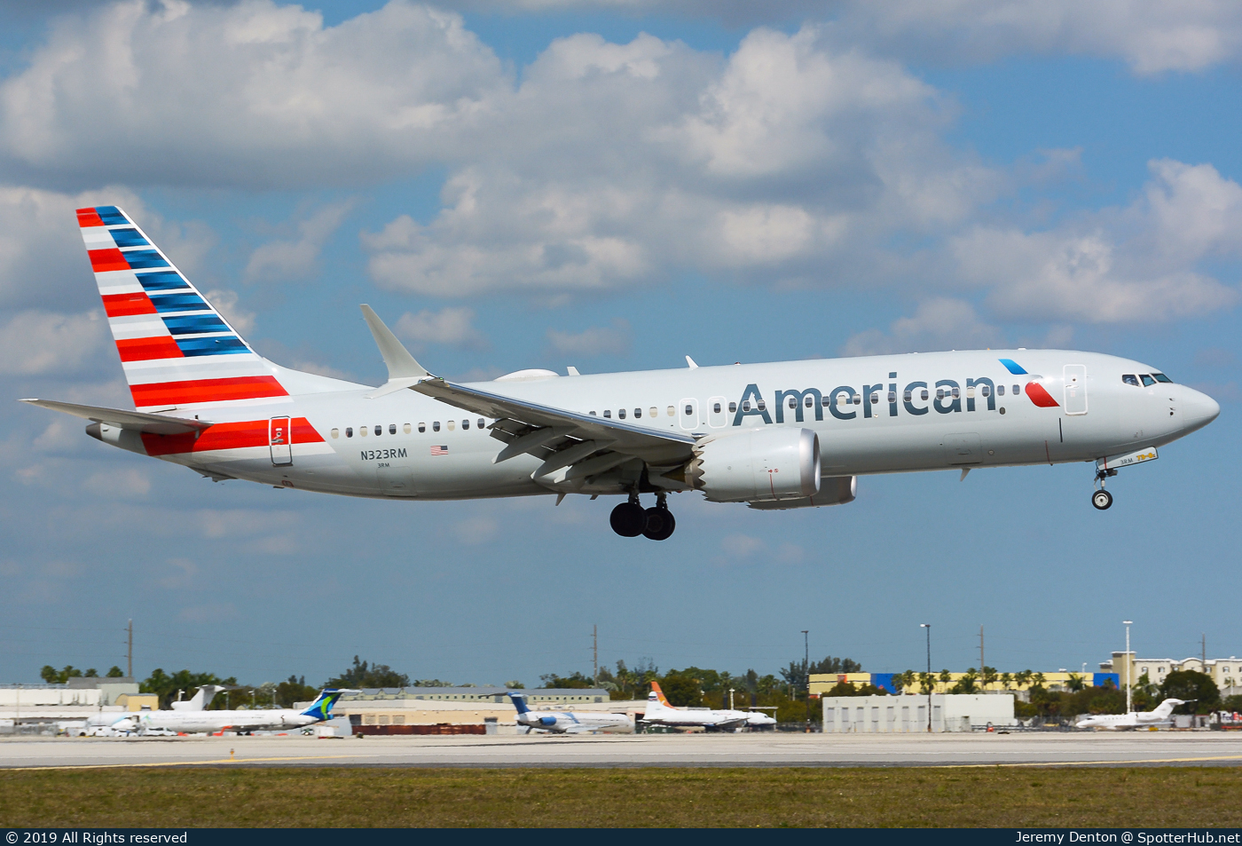 Photo of N323RM - Boeing 737 MAX 8 operated by American Airlines