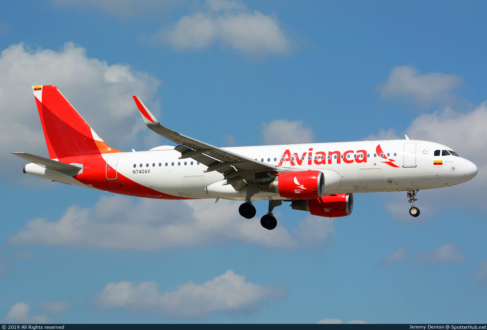 Photo of N740AV - Airbus A320-214 operated by Avianca