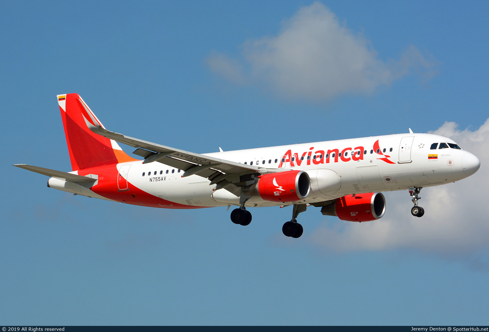 Photo of N755AV - Airbus A320-214 operated by Avianca