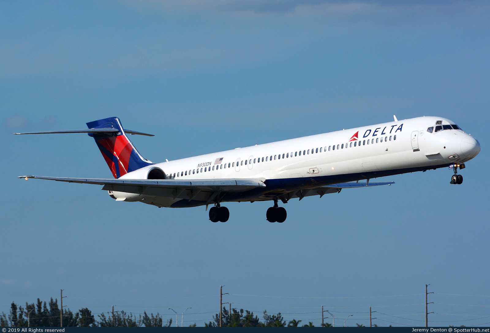 Photo of N930DN - McDonnell Douglas MD-90 operated by Delta Air Lines