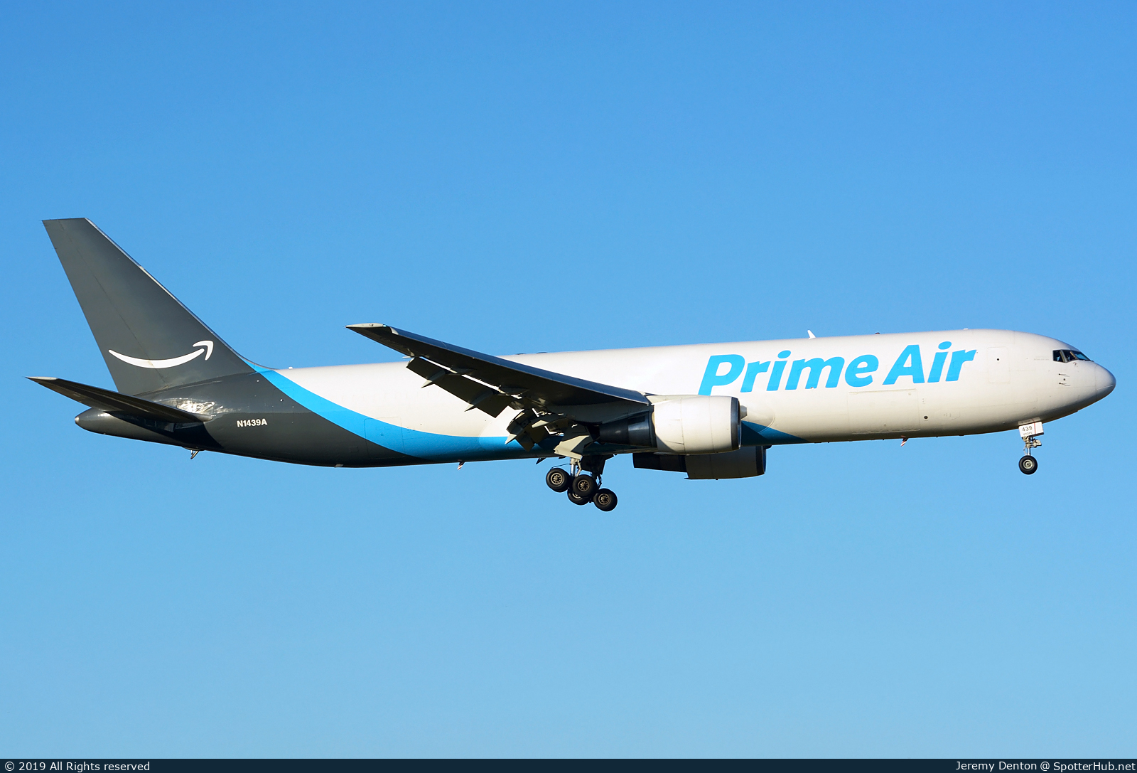 Photo of N1439A - Boeing 767-33A(ER)(BDSF) operated by Amazon Prime Air (opb Atlas Air)