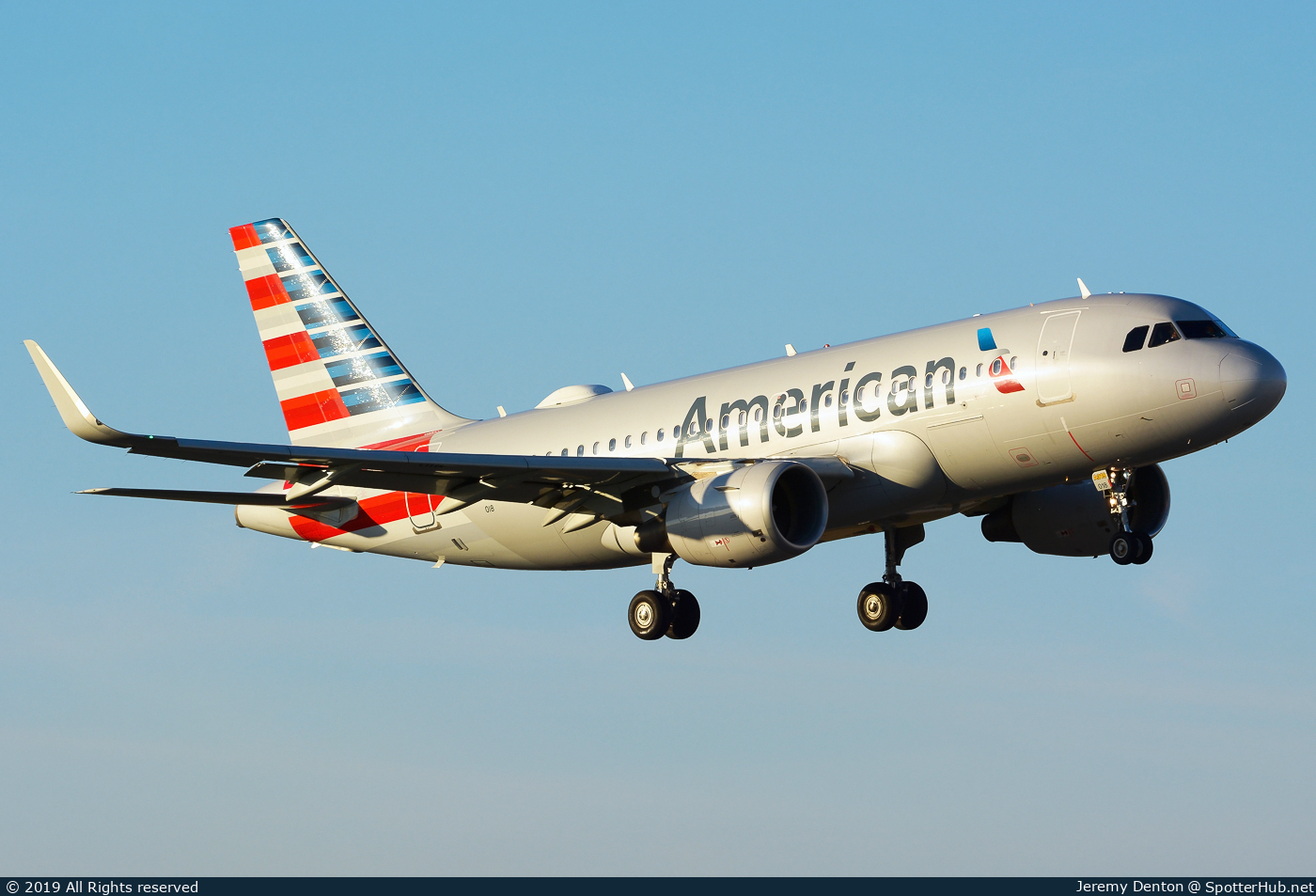 Photo of N9018E - Airbus A319-115 operated by American Airlines