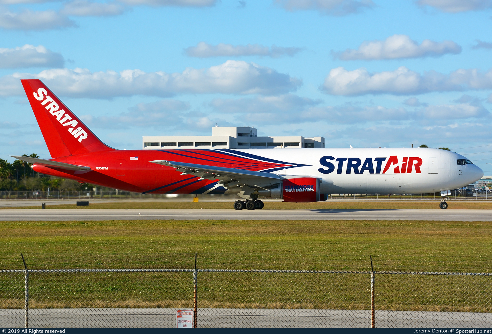 Photo of N351CM - Boeing 767-323(ER)(BDSF) operated by Strat Air (opb Northern Air Cargo)