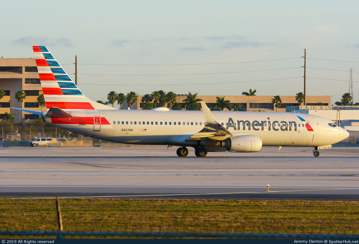 Photo of N861NN - Boeing 737-823 operated by American Airlines