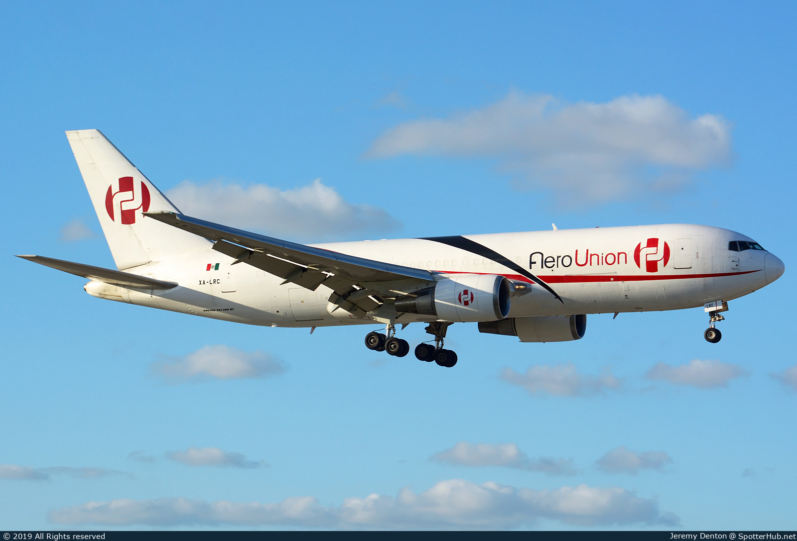 Photo of XA-LRC - Boeing 767-241(ER)(BDSF) operated by AeroUnion