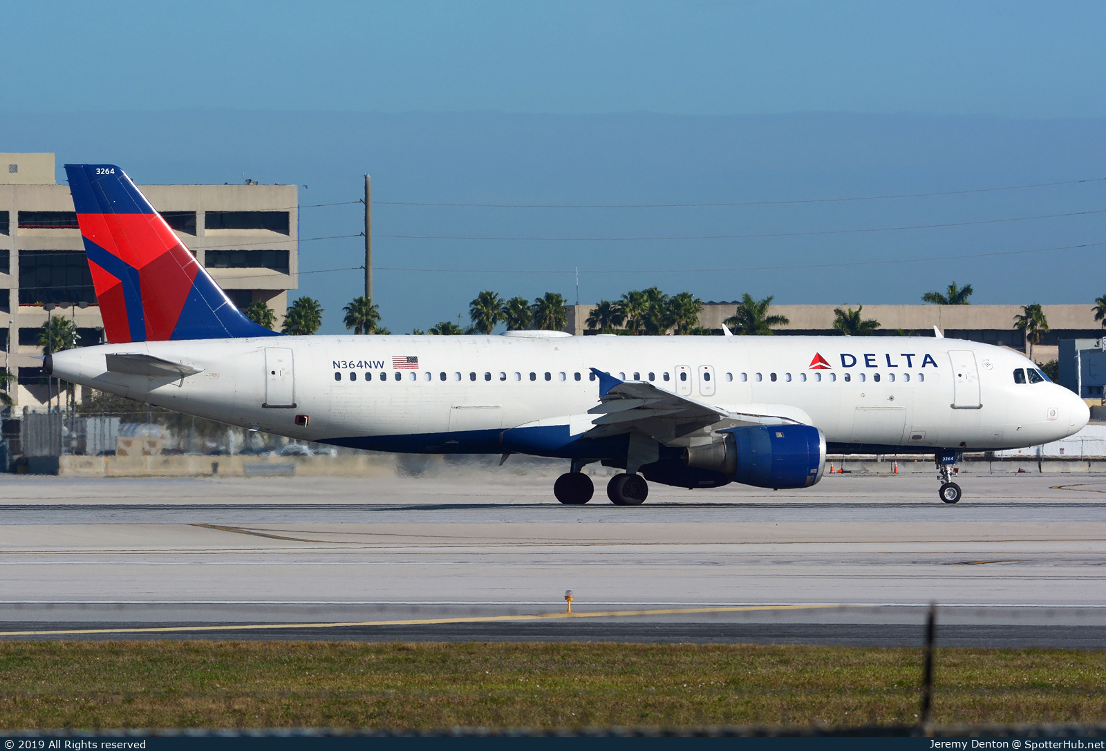 Photo of N364NW - Airbus A320-212 operated by Delta Air Lines