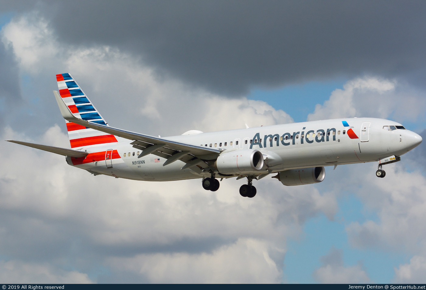 Photo of N918NN - Boeing 737-823 operated by American Airlines