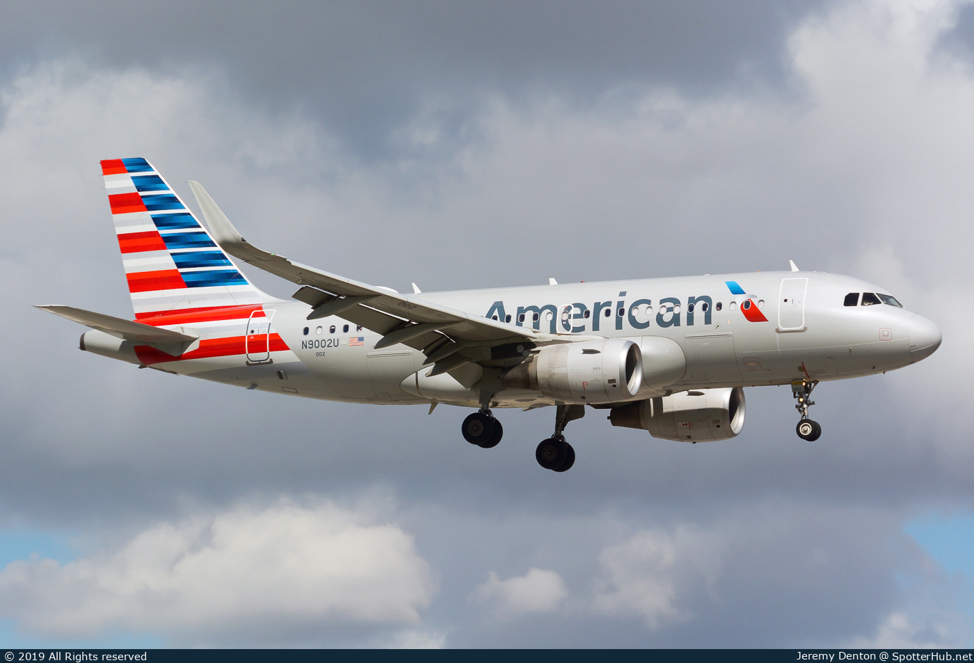 Photo of N9002U - Airbus A319-115 operated by American Airlines