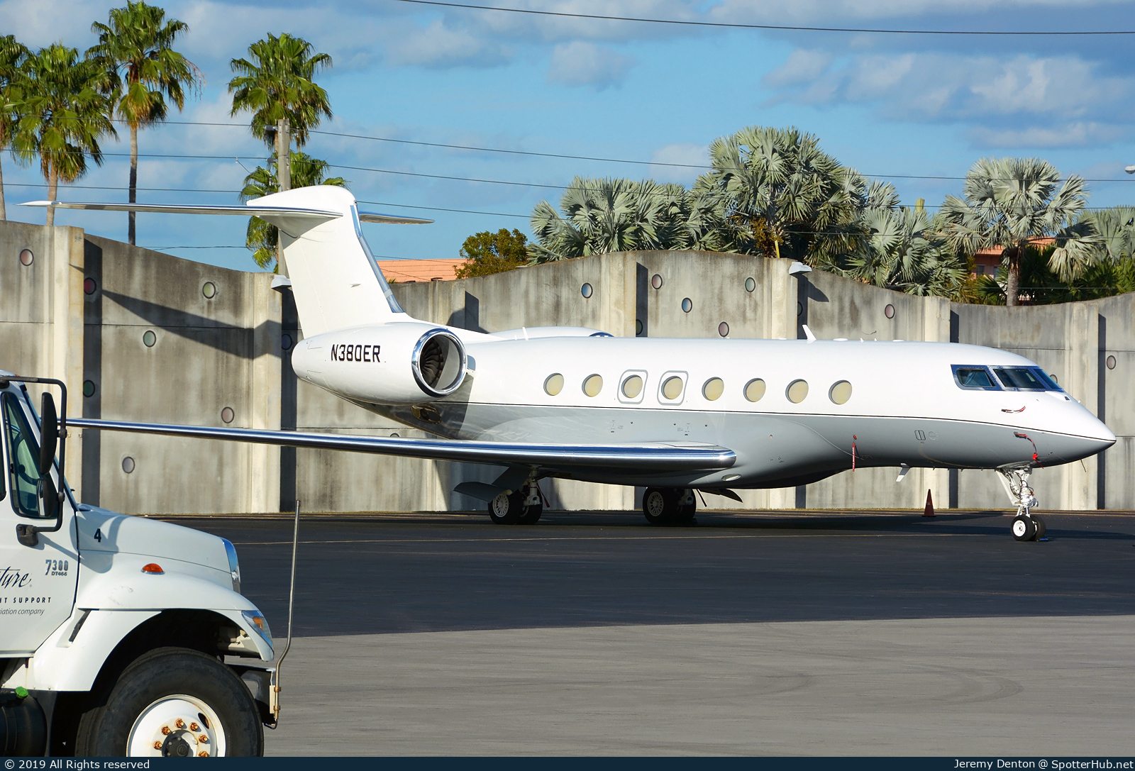 Photo of N380ER - Gulfstream G650 operated by AIG American International Group