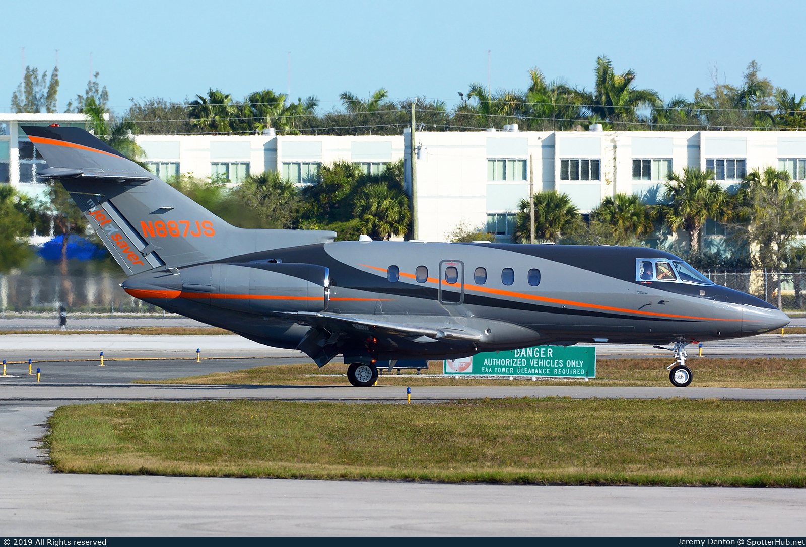 Photo of N887JS - Hawker Beechcraft 800XP operated by My Jet Saver