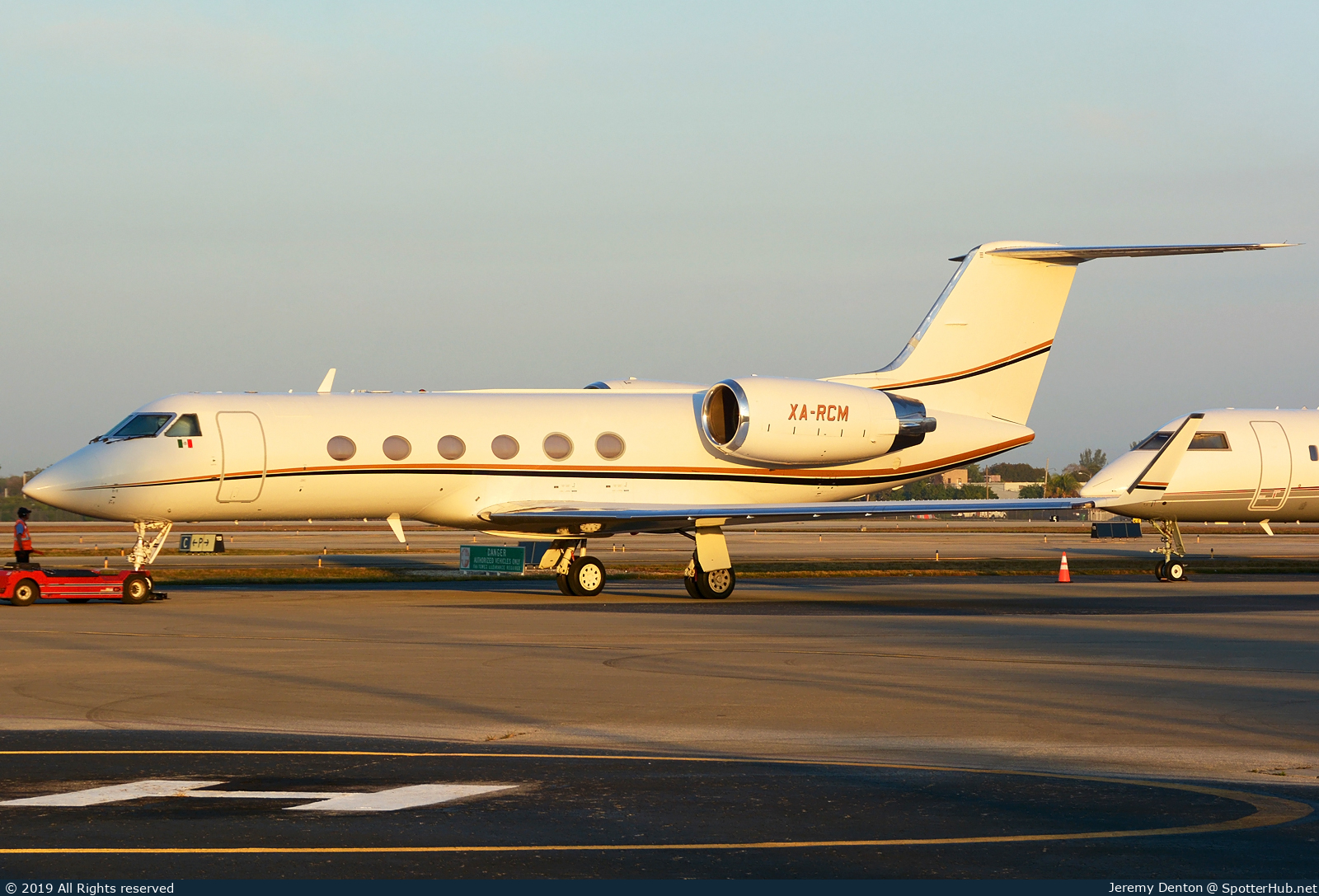 Photo of XA-RCM - Gulfstream GIV operated by Private