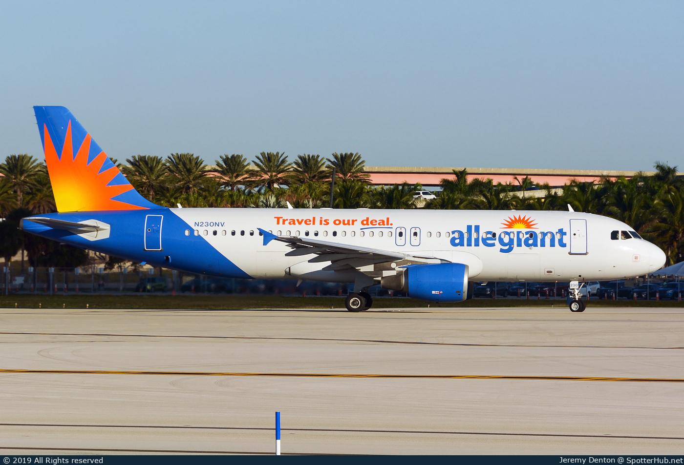 Photo of N230NV - Airbus A320-214 operated by Allegiant Air