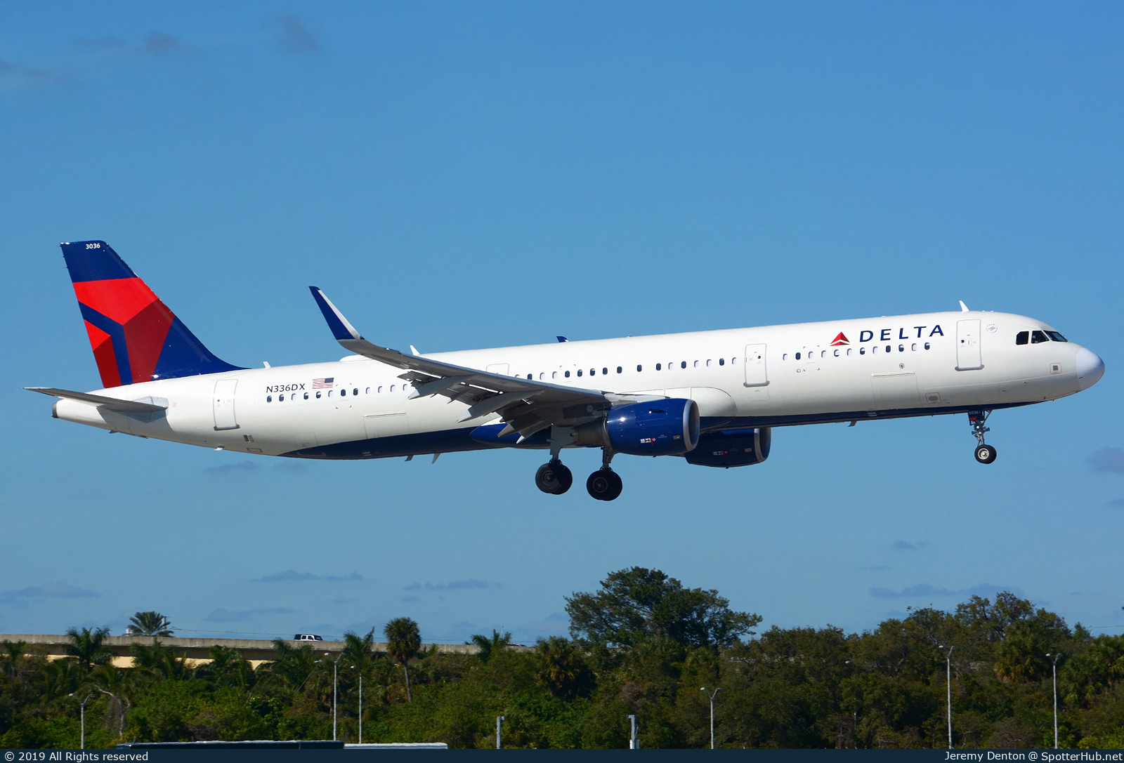 Photo of N336DX - Airbus A321-211 operated by Delta Air Lines