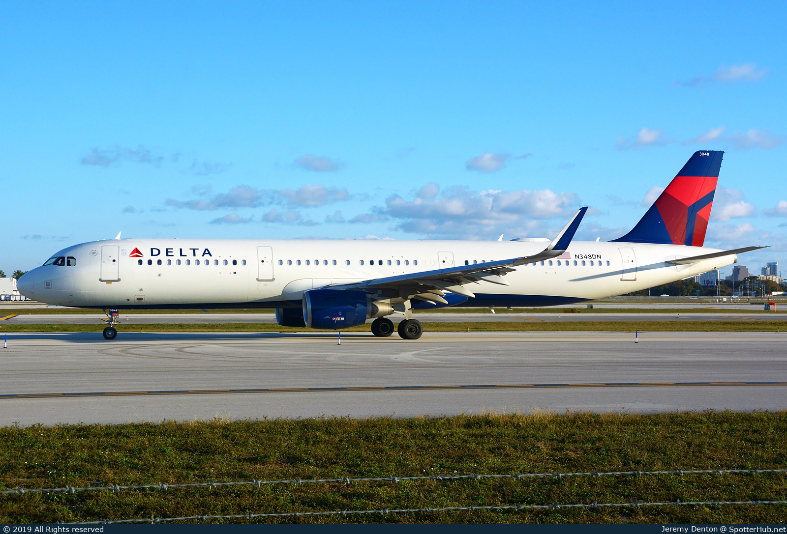 Photo of N348DN - Airbus A321-211 operated by Delta Air Lines