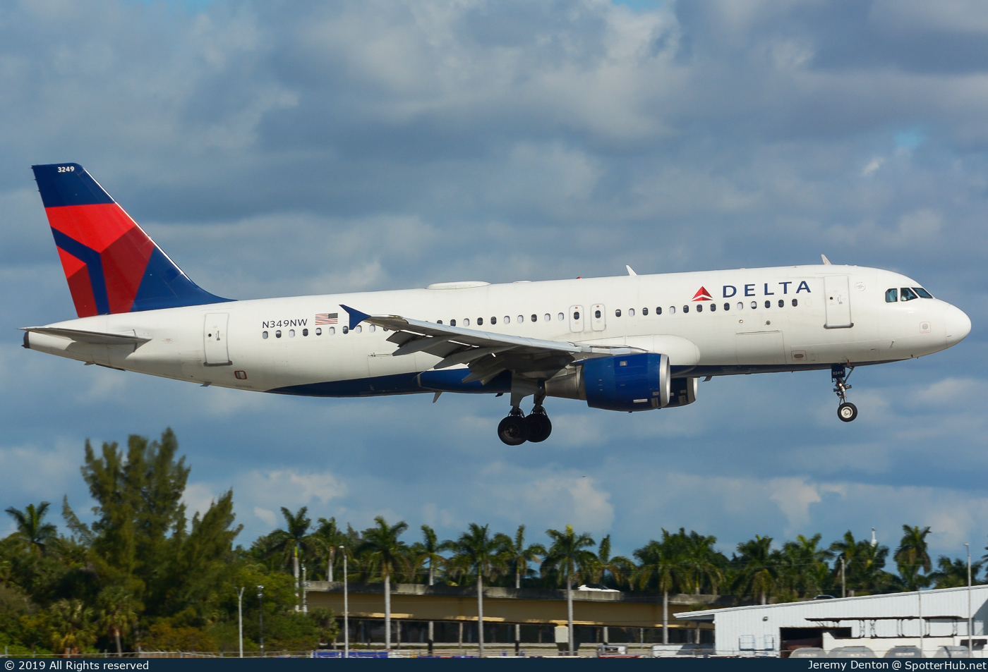 Photo of N349NW - Airbus A320-212 operated by Delta Air Lines