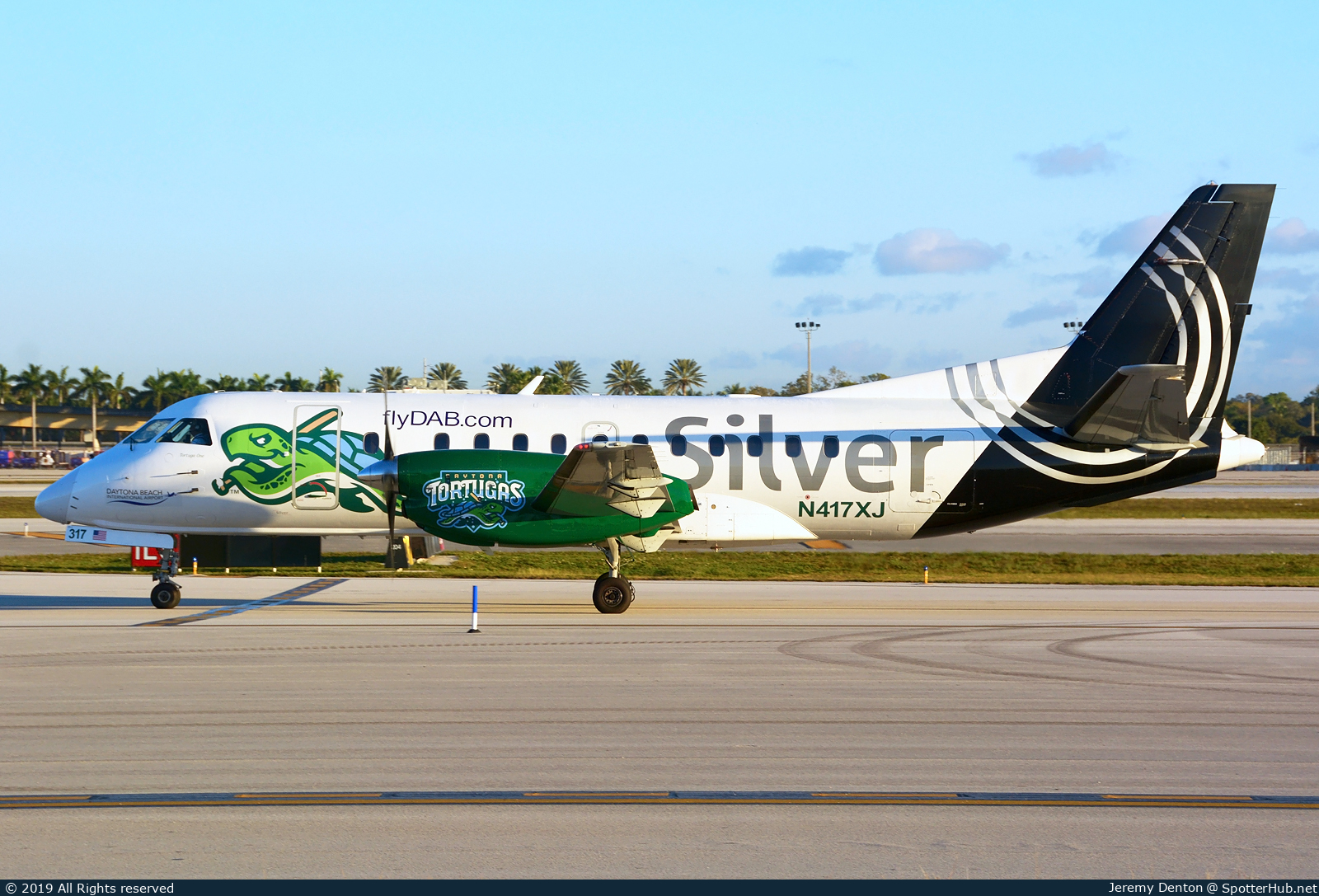 Photo of N417XJ - Saab 340B+ operated by Silver Airways