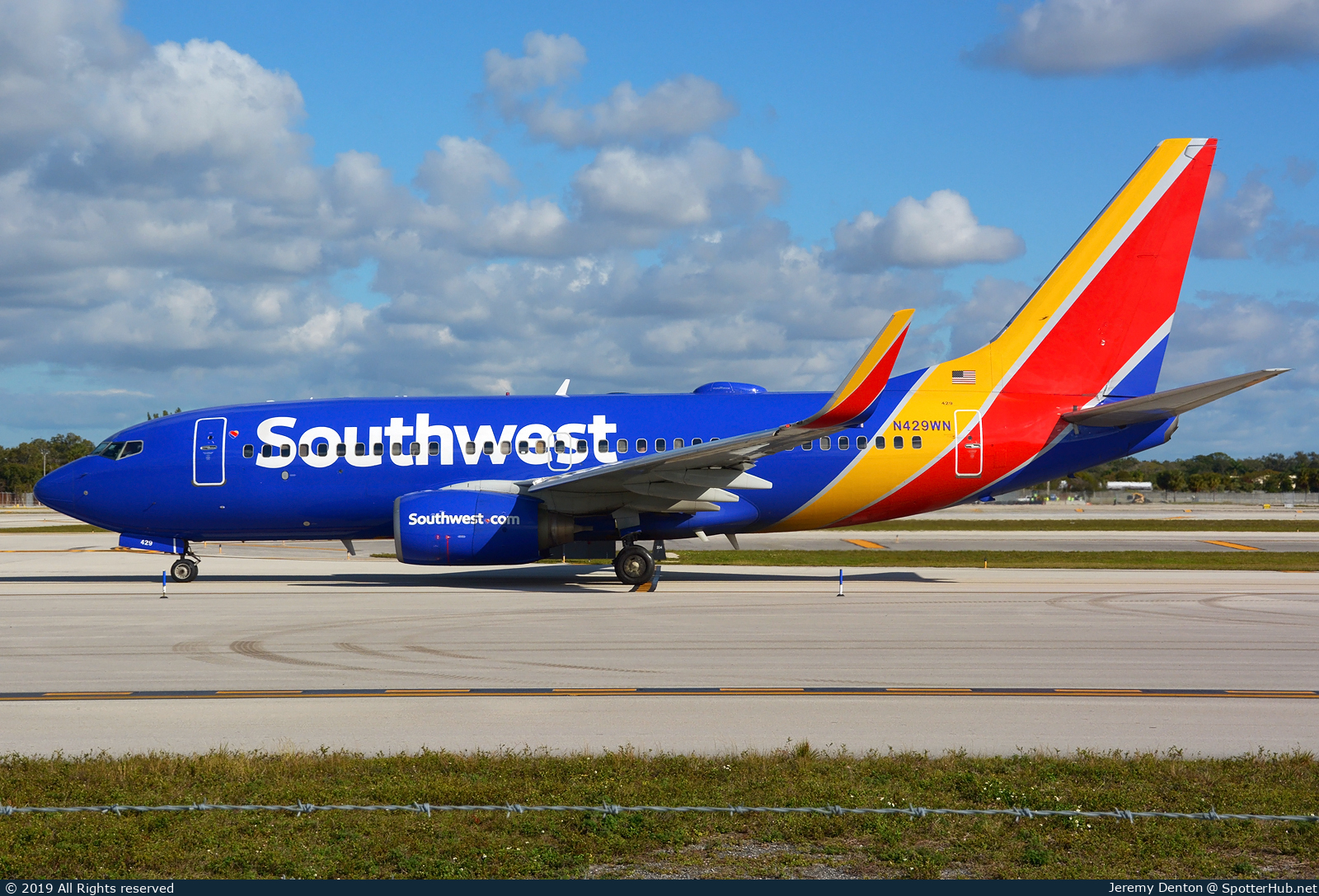 Photo of N429WN - Boeing 737-7H4 operated by Southwest Airlines