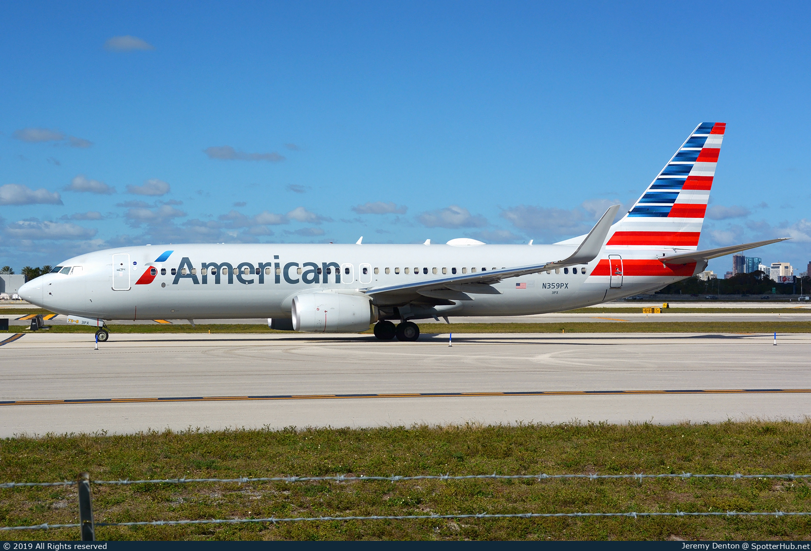 Photo of N359PX - Boeing 737-823 operated by American Airlines