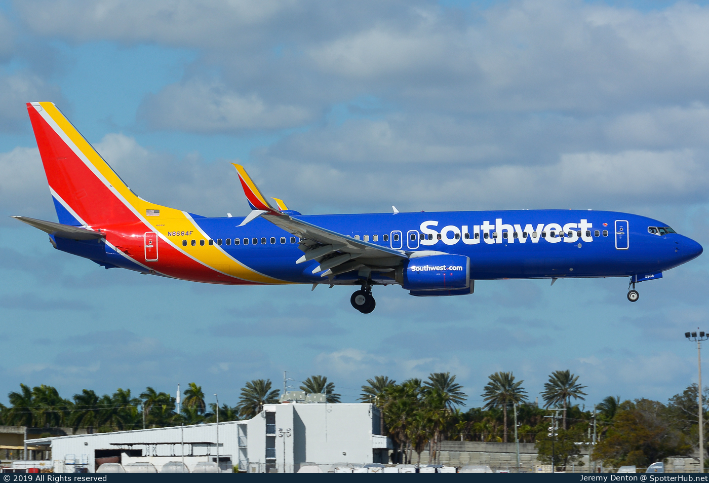 Photo of N8684F - Boeing 737-8H4 operated by Southwest Airlines