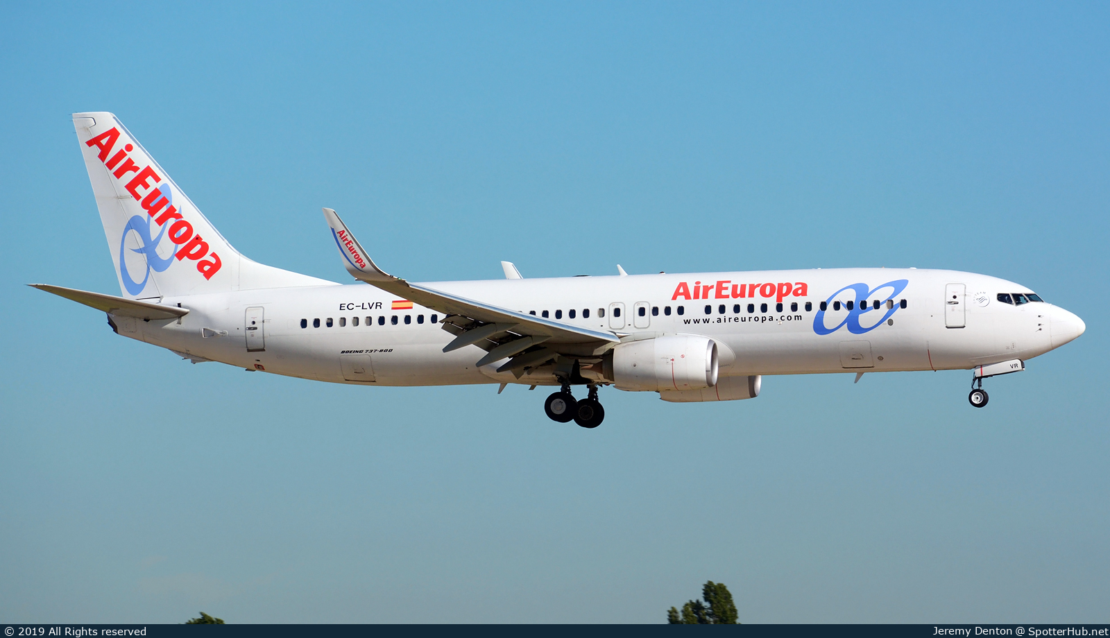 Photo of EC-LVR - Boeing 737-85P operated by Air Europa