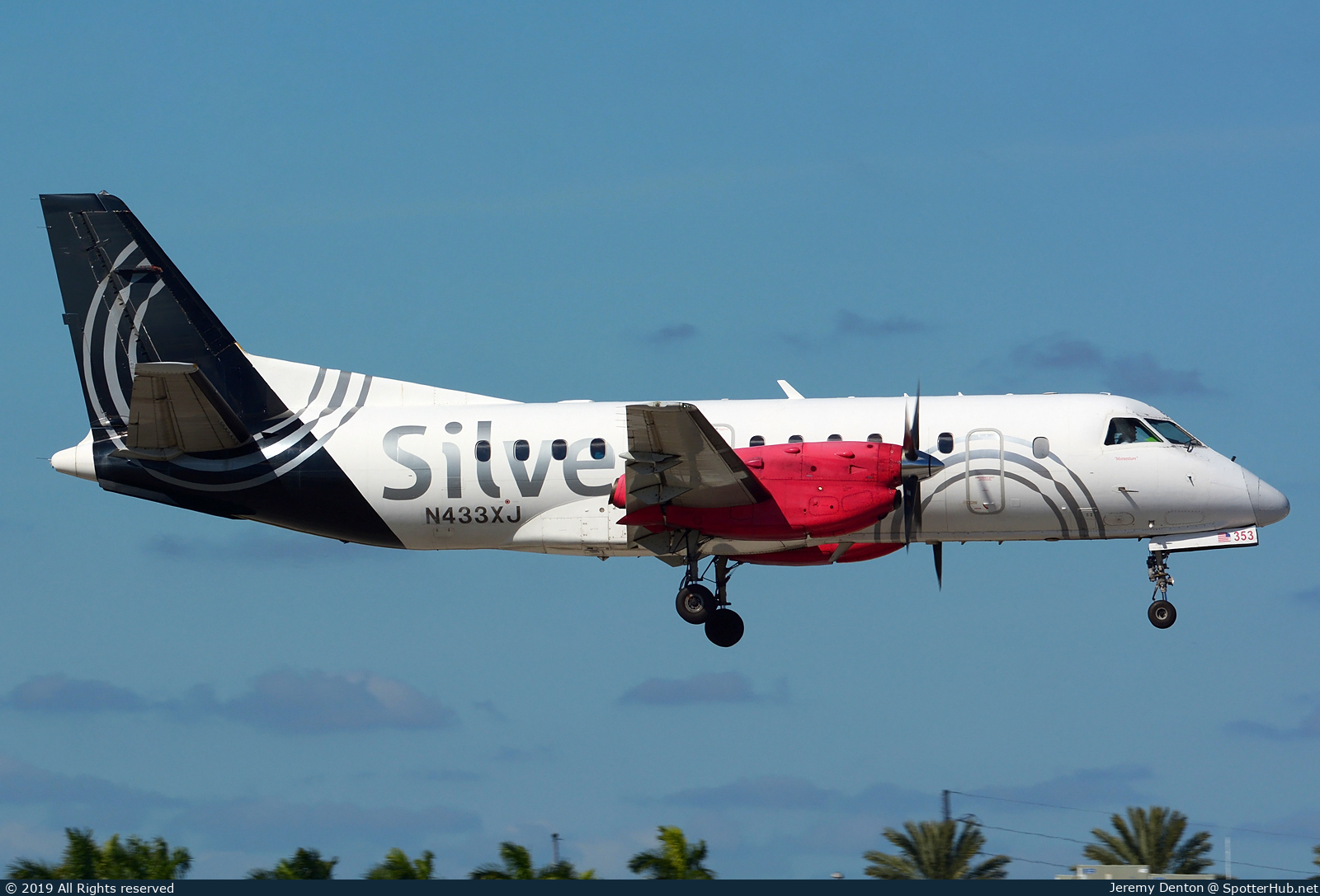 Photo of N433XJ - Saab 340B+ operated by Silver Airways