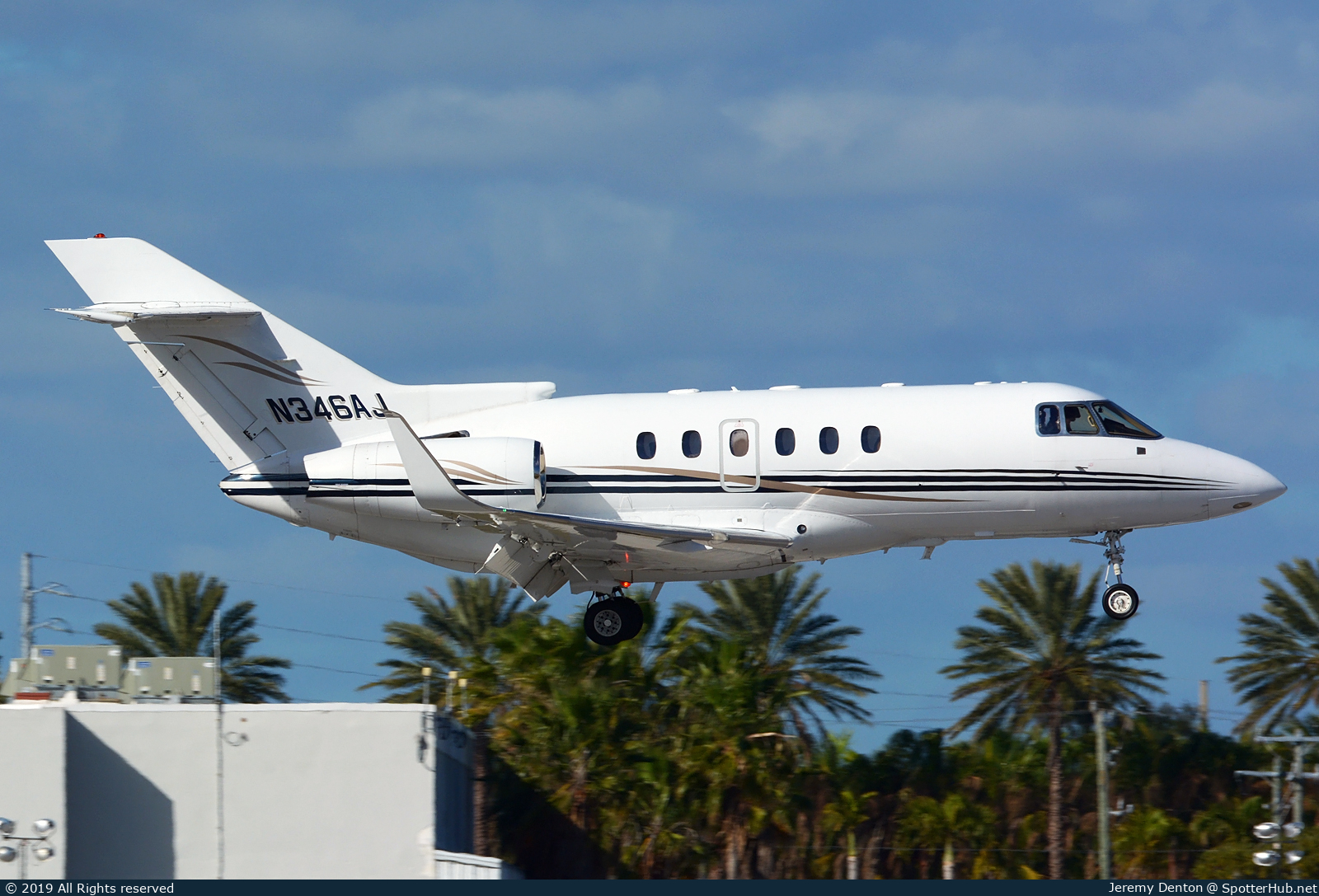 Photo of N346AJ - Hawker Beechcraft 800XP operated by Paradigm Jet Management