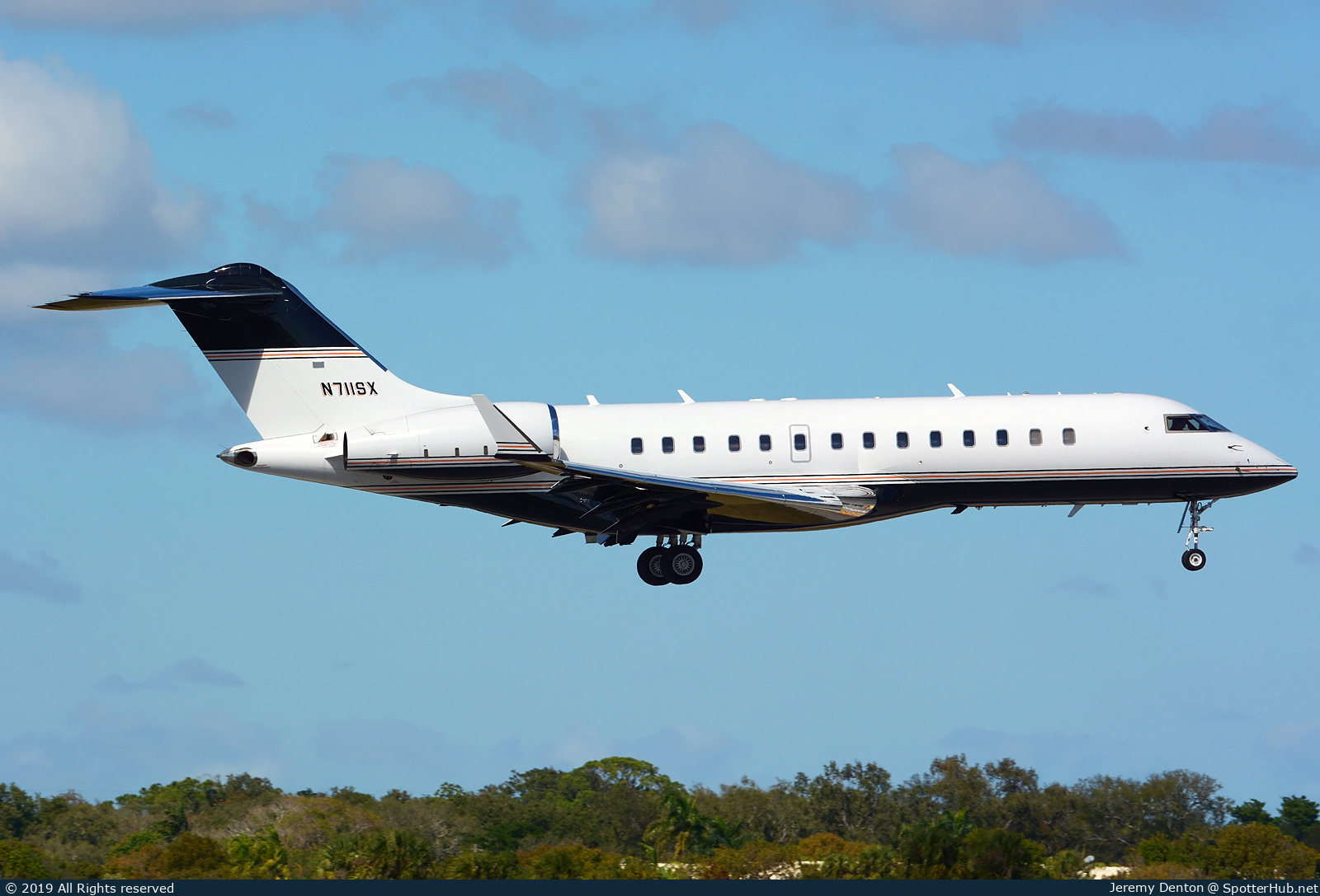 Photo of N711SX - Bombardier Global Express operated by Private