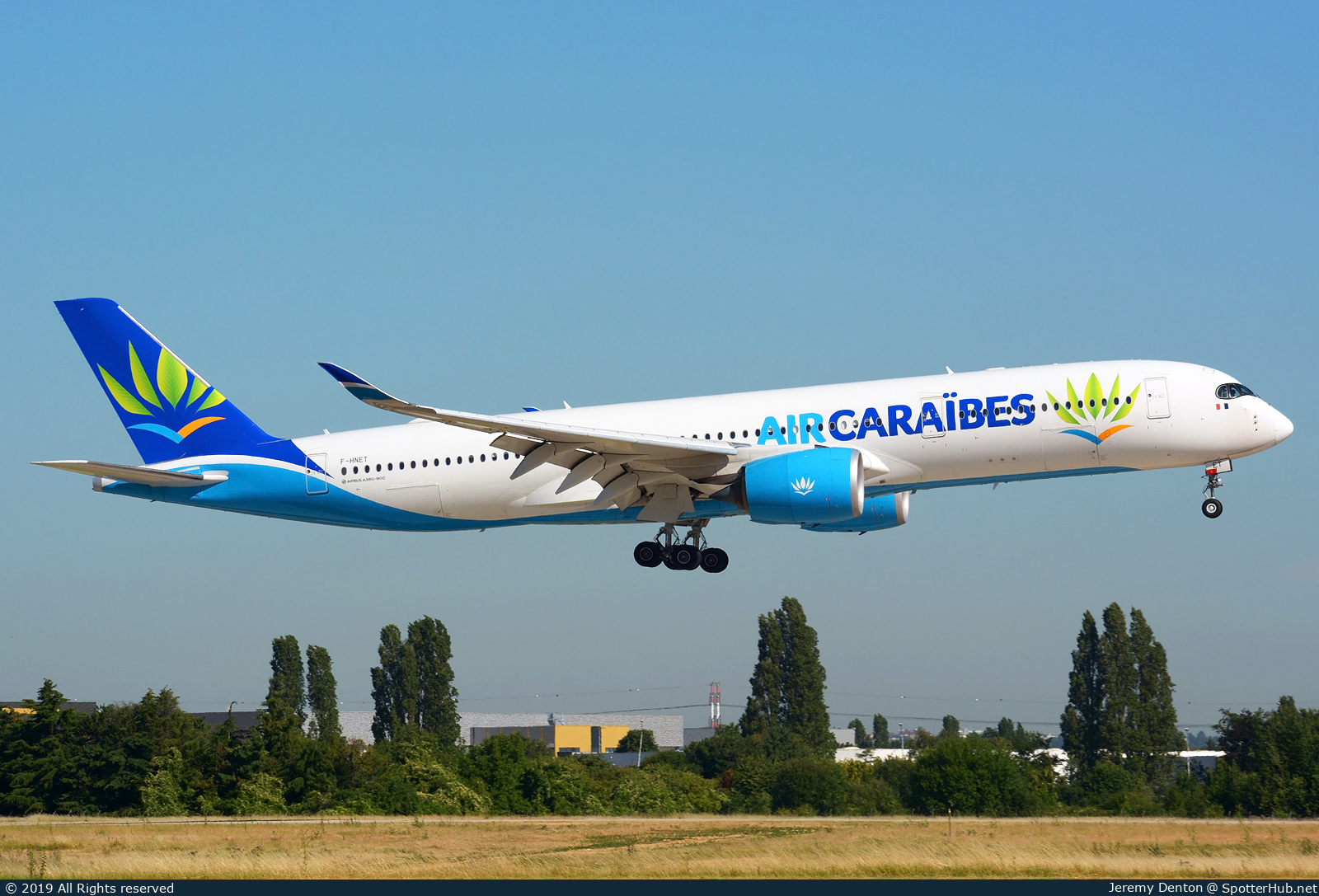 Photo of F-HNET - Airbus A350-941 operated by Air Caraïbes
