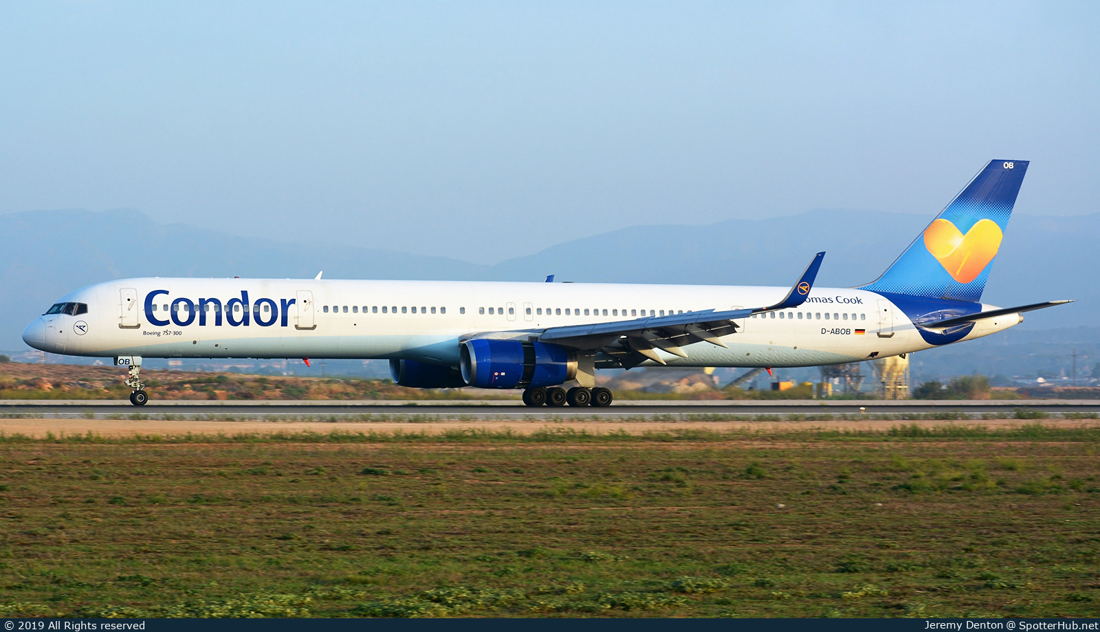 Photo of D-ABOB - Boeing 757-330 operated by Condor