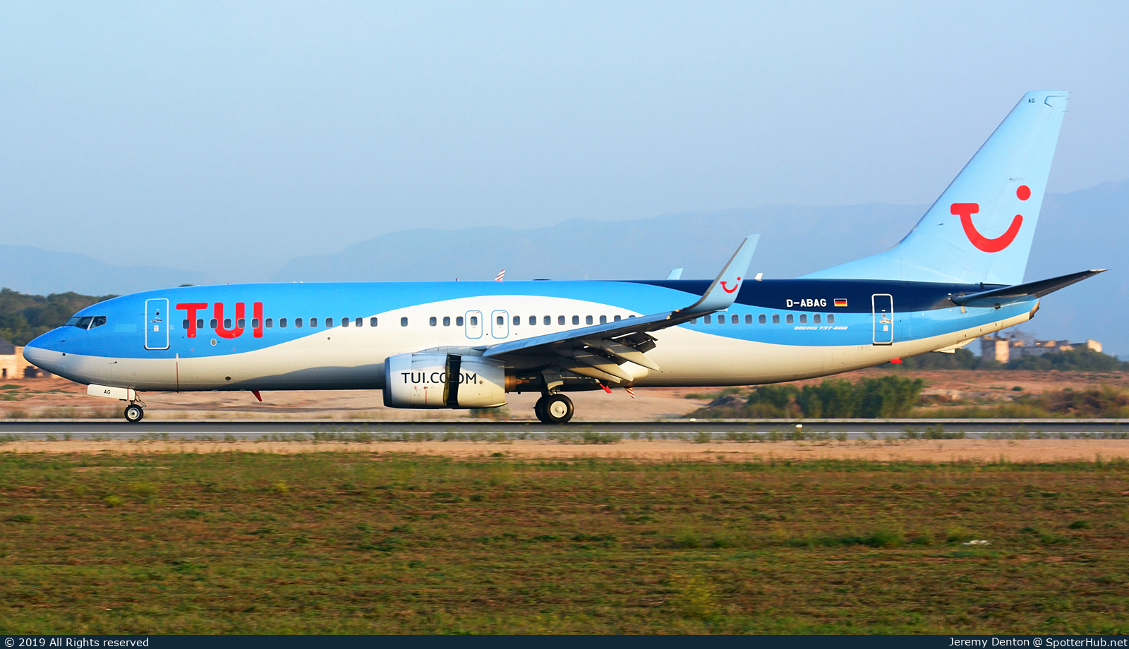 Photo of D-ABAG - Boeing 737-86J operated by TUIfly