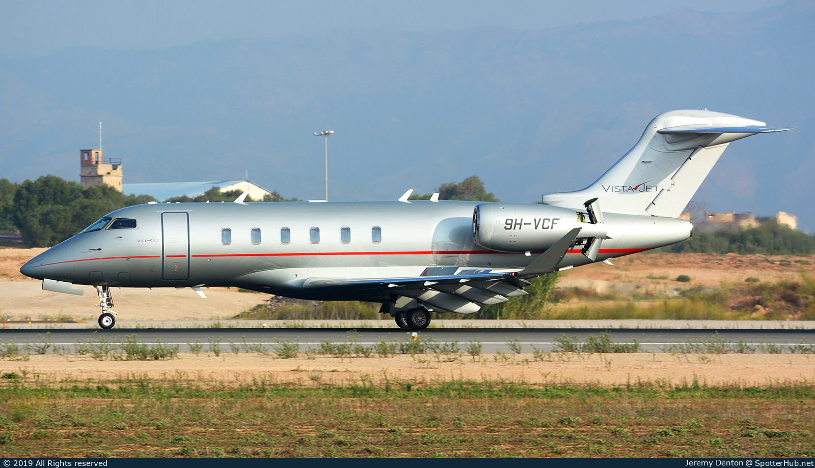 Photo of 9H-VCF - Bombardier Challenger 350 operated by VistaJet