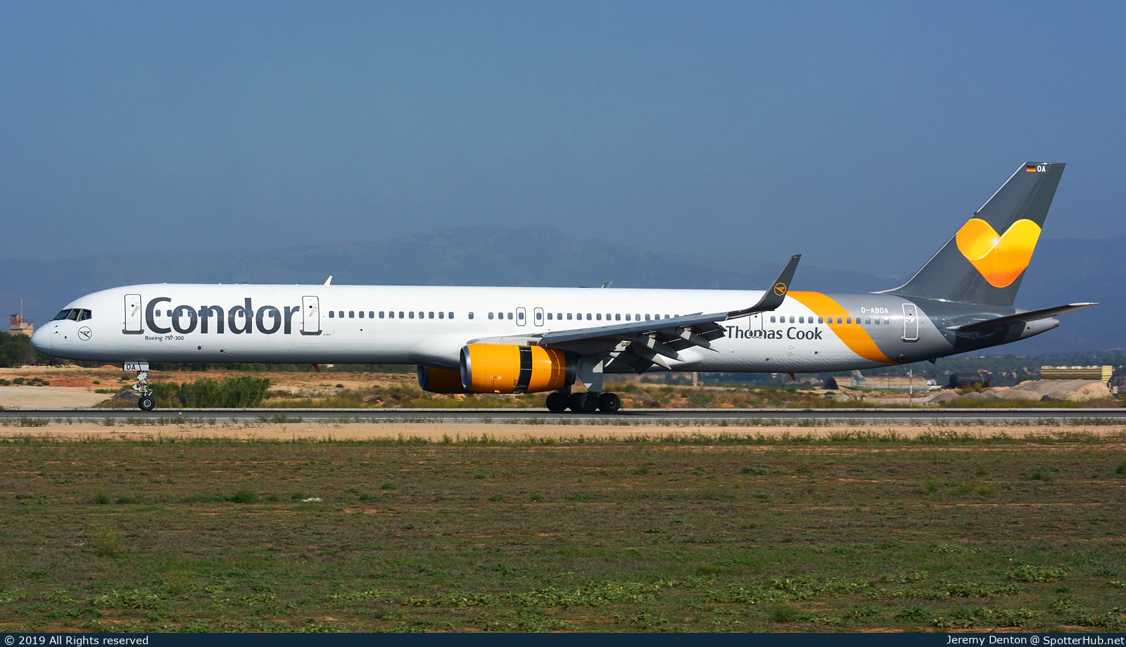 Photo of D-ABOA - Boeing 757-330 operated by Condor