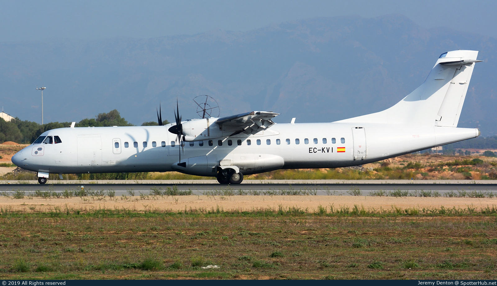 Photo of EC-KVI - ATR 72-500 operated by Swiftair