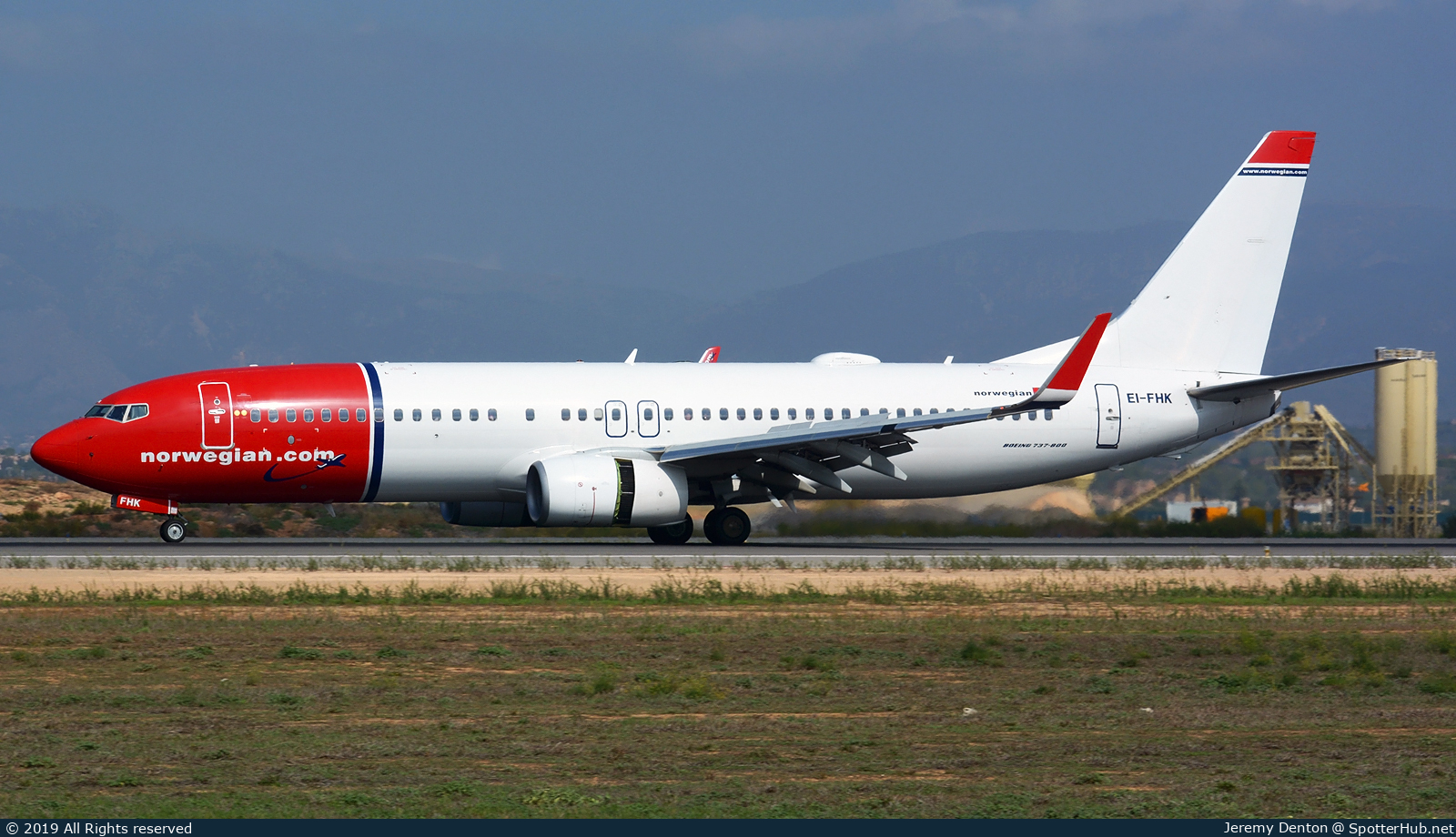 Photo of EI-FHK - Boeing 737-8JP operated by Norwegian Air International