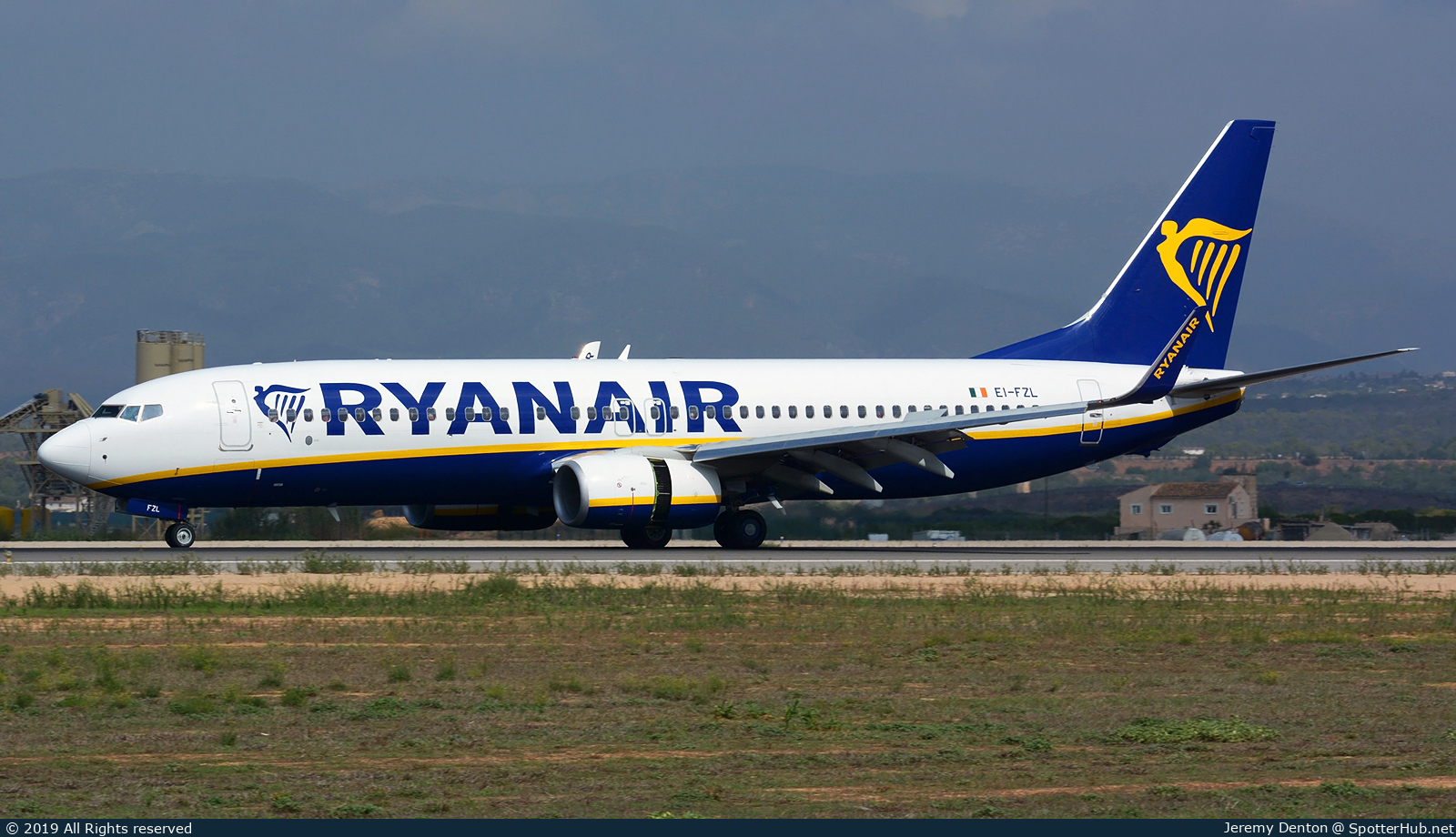 Photo of EI-FZL - Boeing 737-8AS operated by Ryanair