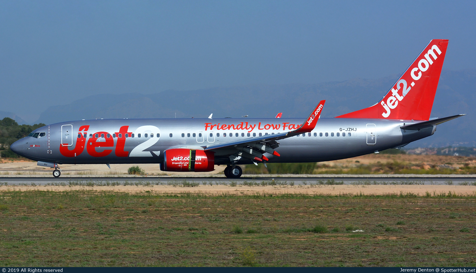 Photo of G-JZHJ - Boeing 737-8MG operated by Jet2