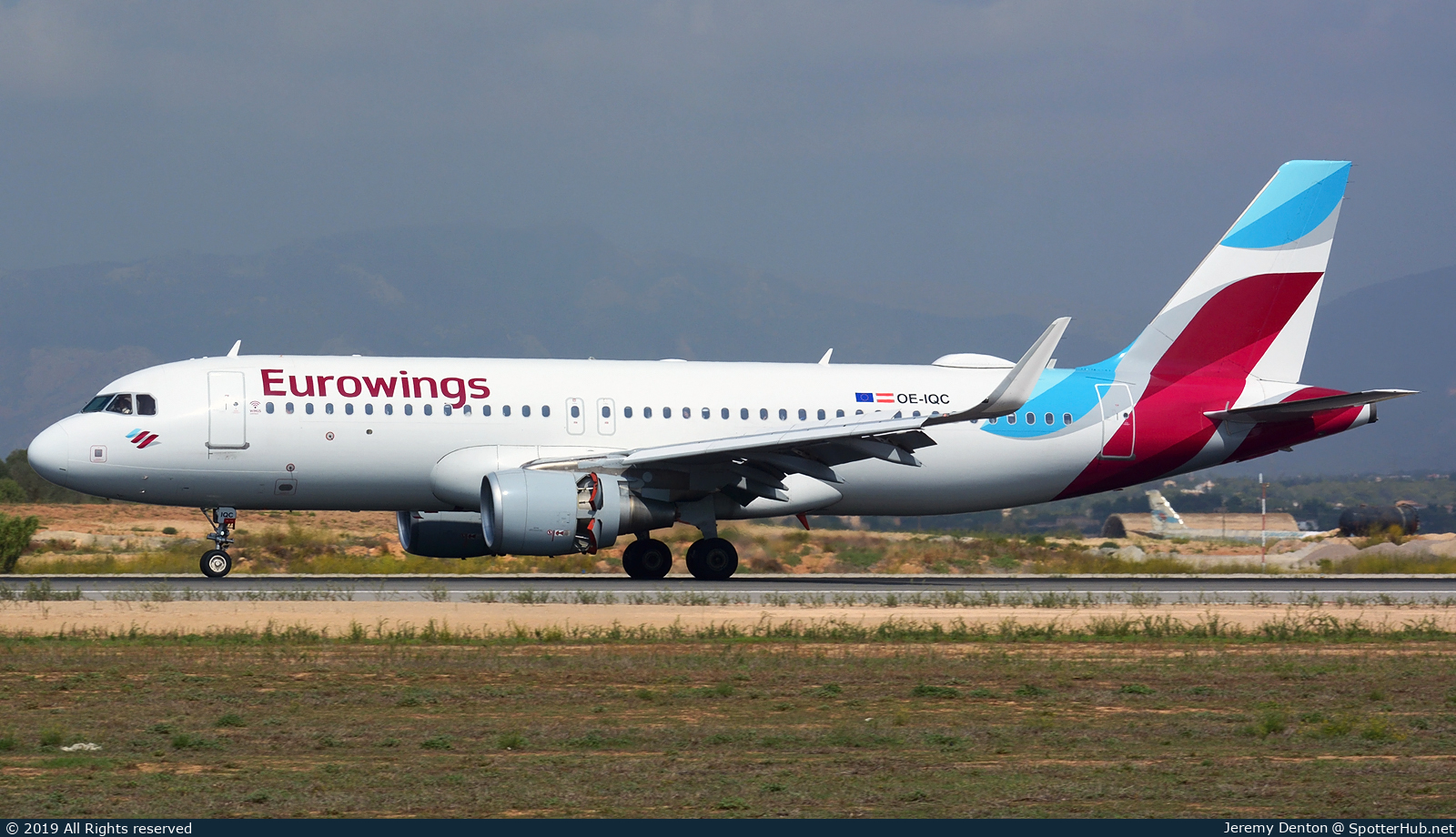 Photo of OE-IQC - Airbus A320-214 operated by Eurowings Europe