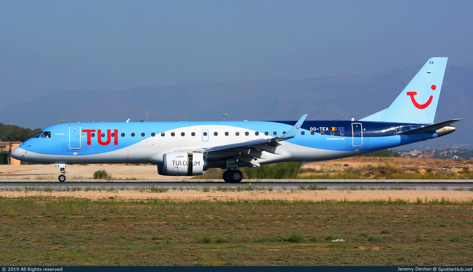 Photo of OO-TEA - Embraer ERJ-190STD operated by TUI Airlines Belgium