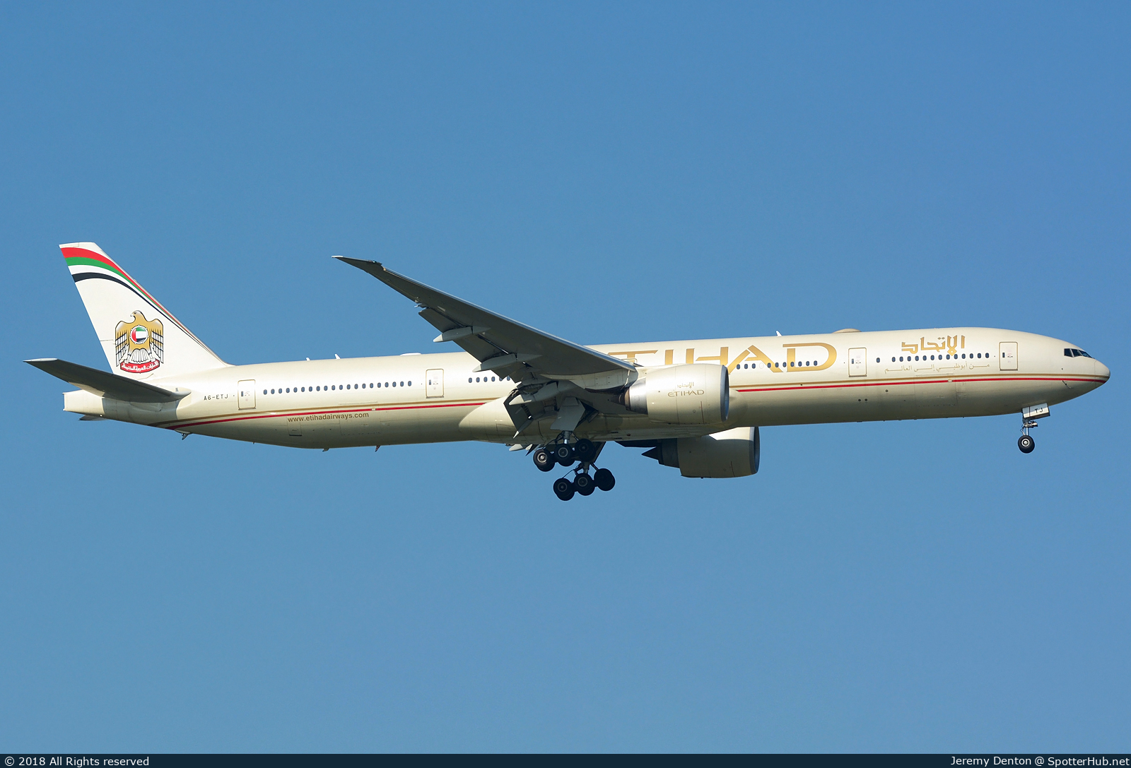 Photo of A6-ETJ - Boeing 777-3FX(ER) operated by Etihad Airways