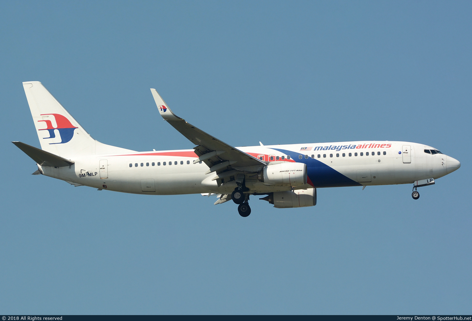 Photo of 9M-MLP - Boeing 737-8H6 operated by Malaysia Airlines