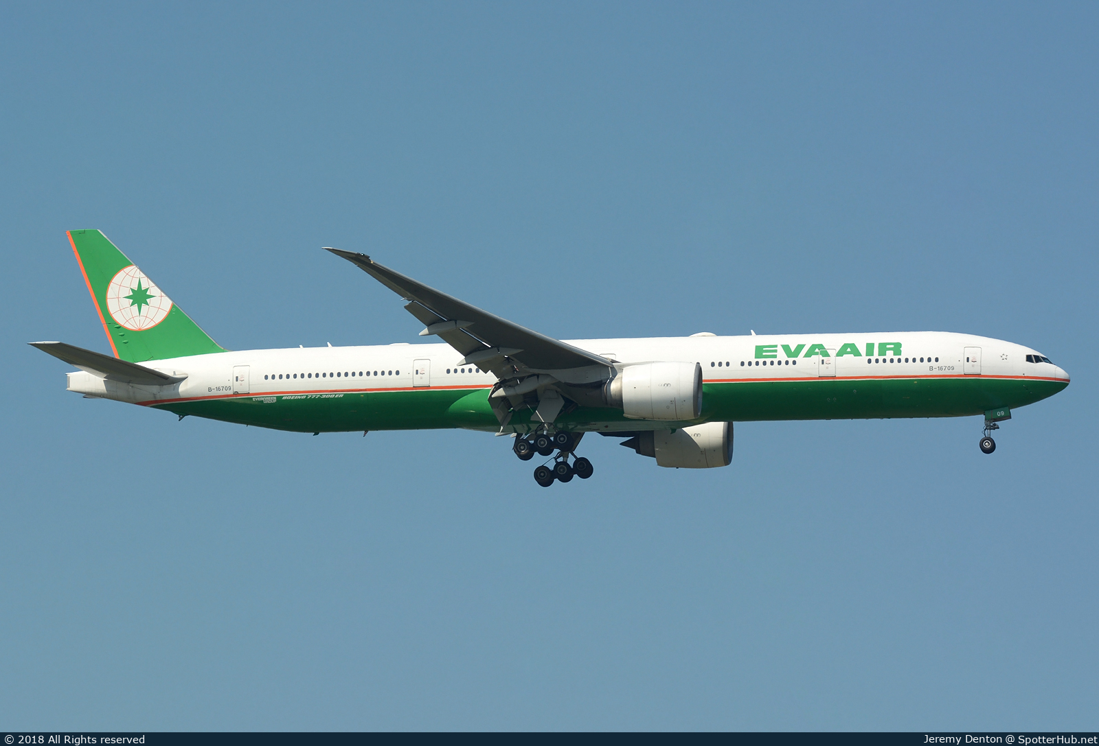 Photo of B-16709 - Boeing 777-35E(ER) operated by EVA Air