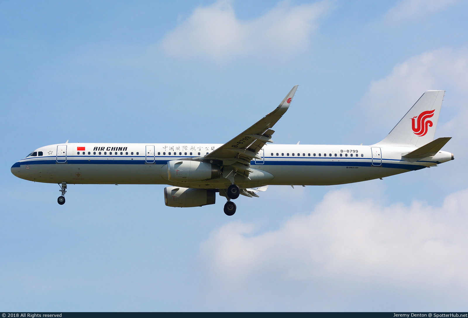 Photo of B-8799 - Airbus A321-232 operated by Air China