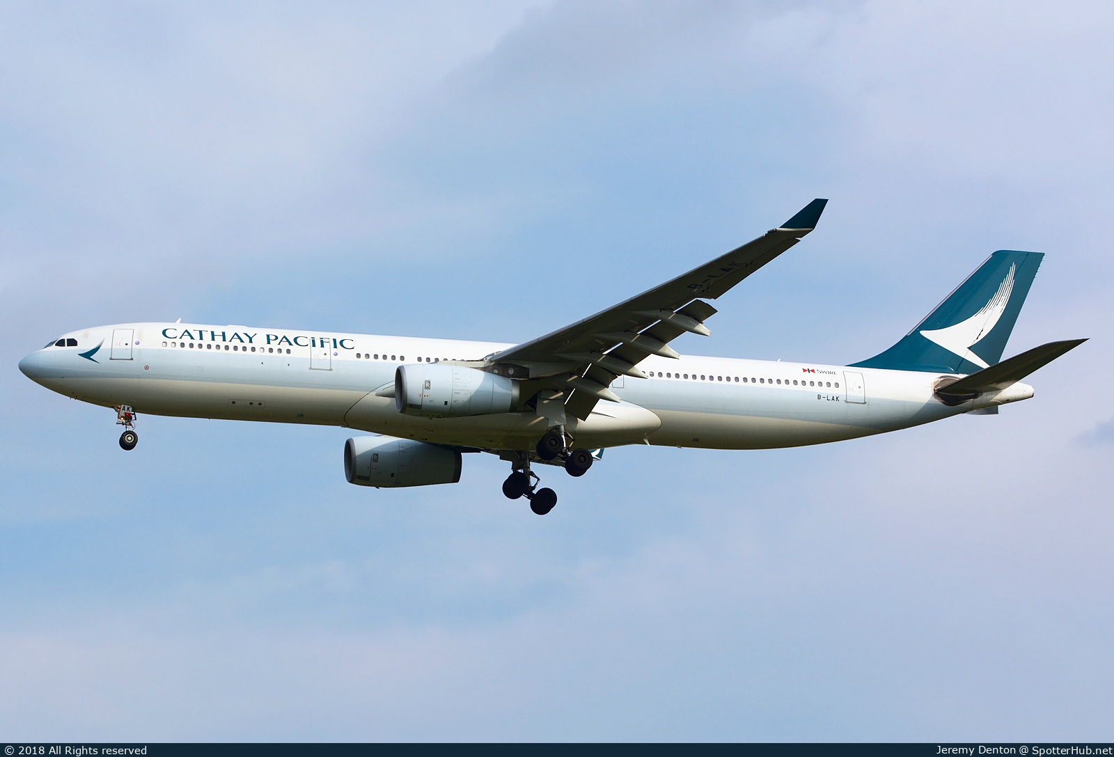 Photo of B-LAK - Airbus A330-343 operated by Cathay Pacific Airways