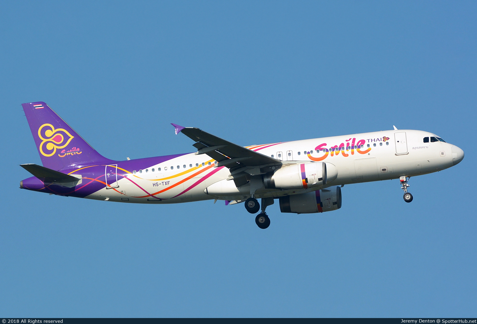 Photo of HS-TXF - Airbus A320-232 operated by Thai Smile